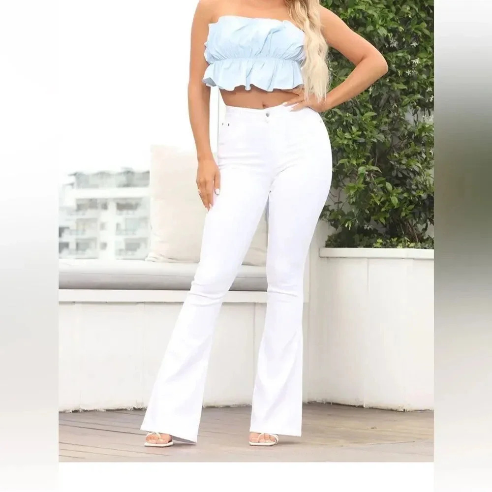 Mystique stretch flare jeans white- Size 5